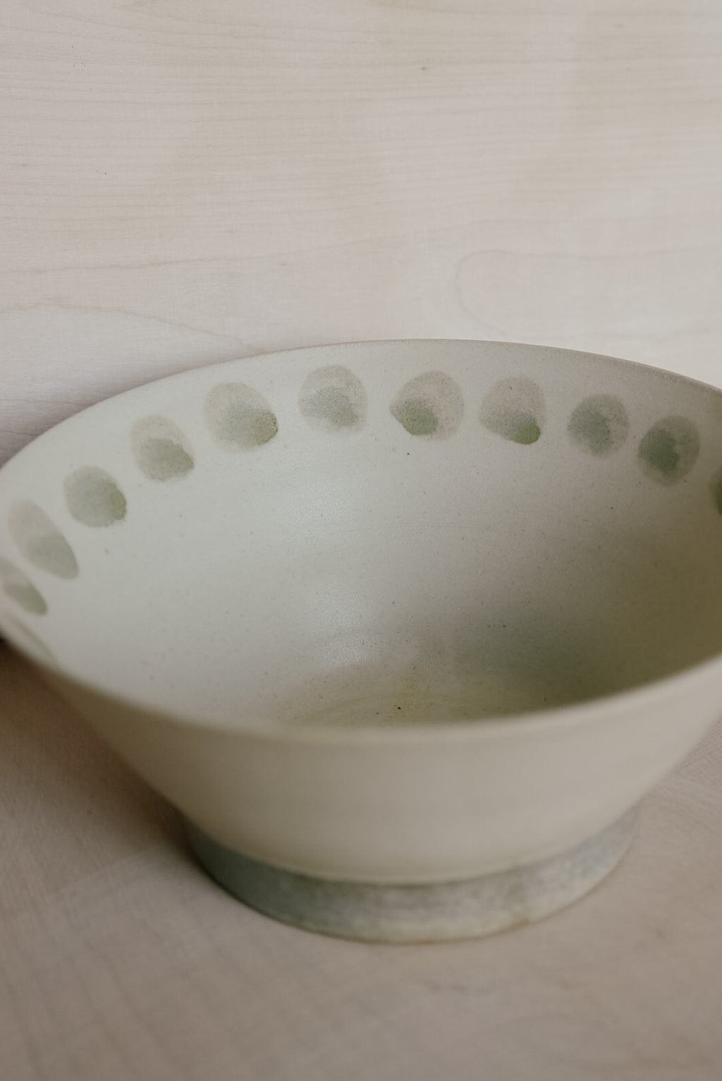 KO bowl with dotted rim