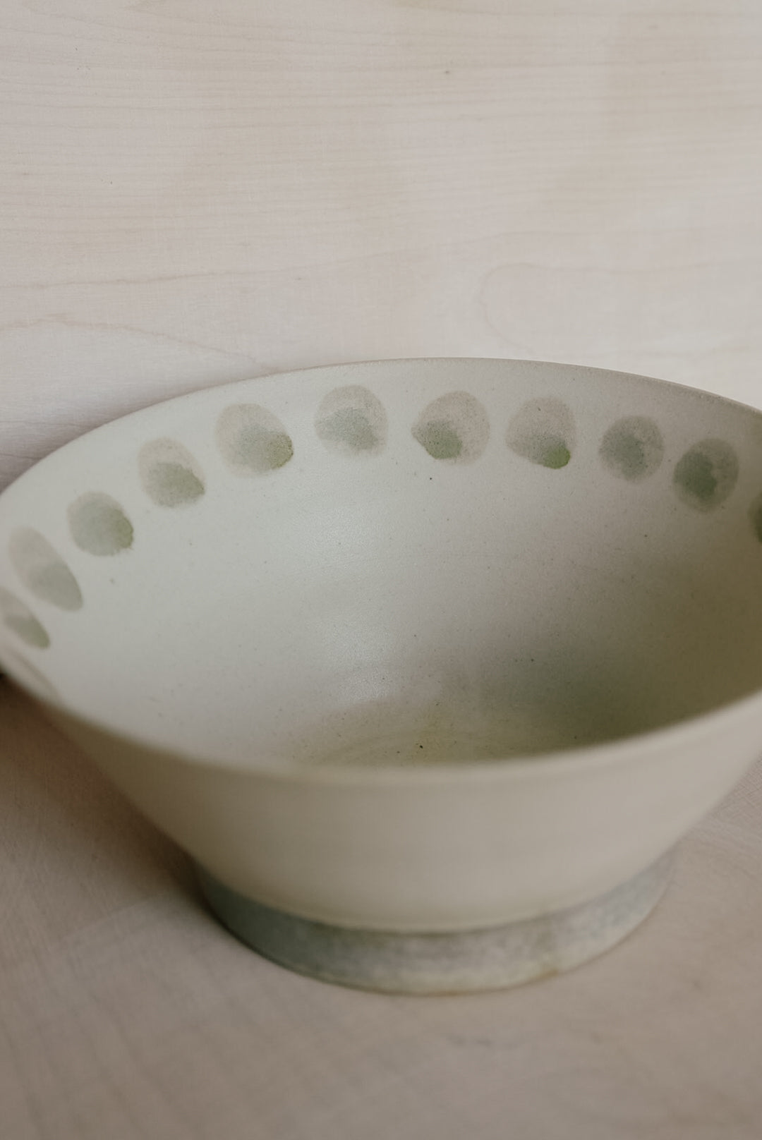 KO bowl with dotted rim