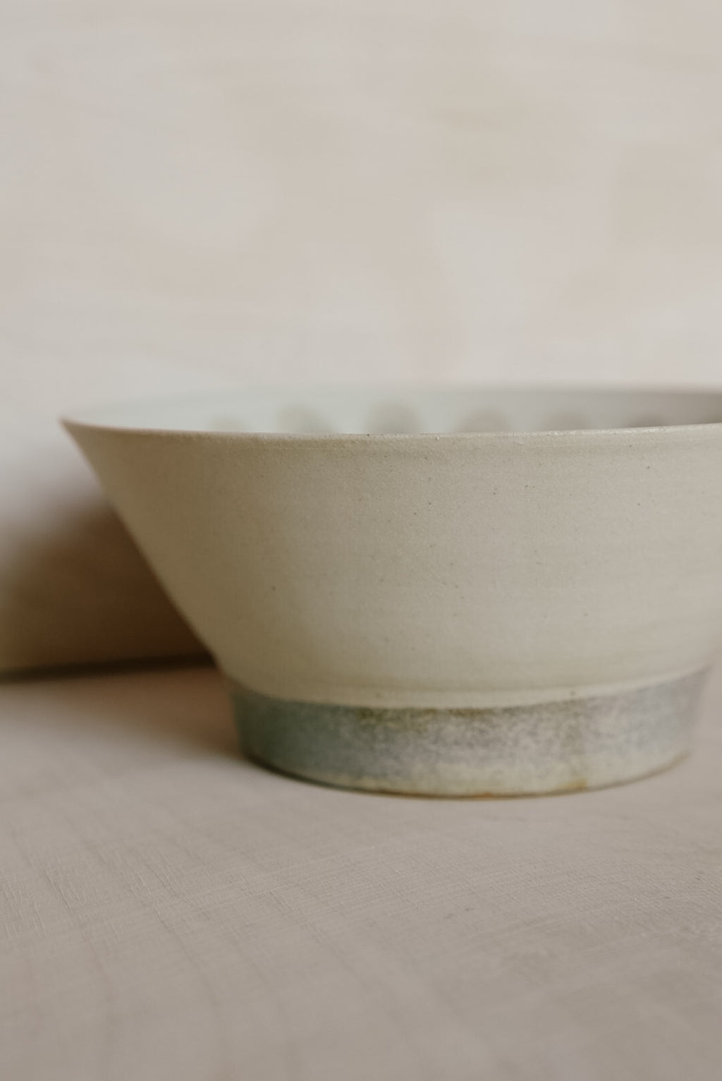 KO bowl with dotted rim