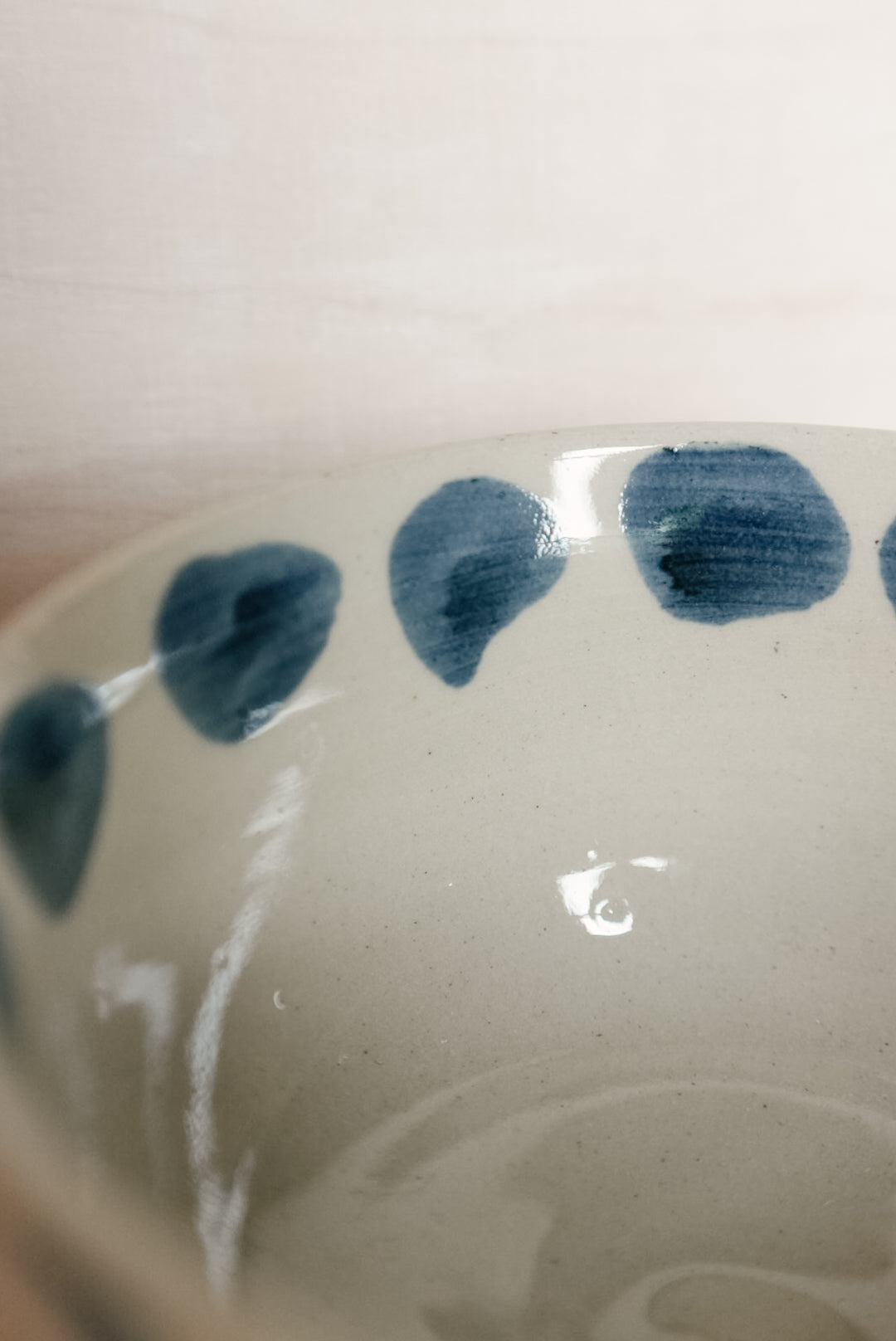 HI bowl with dots