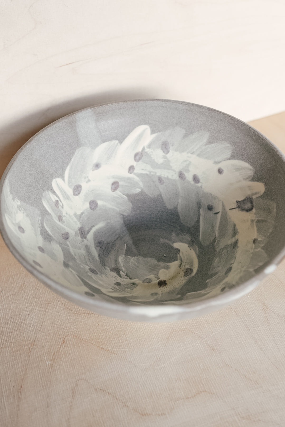 YO bowl with a vine plant