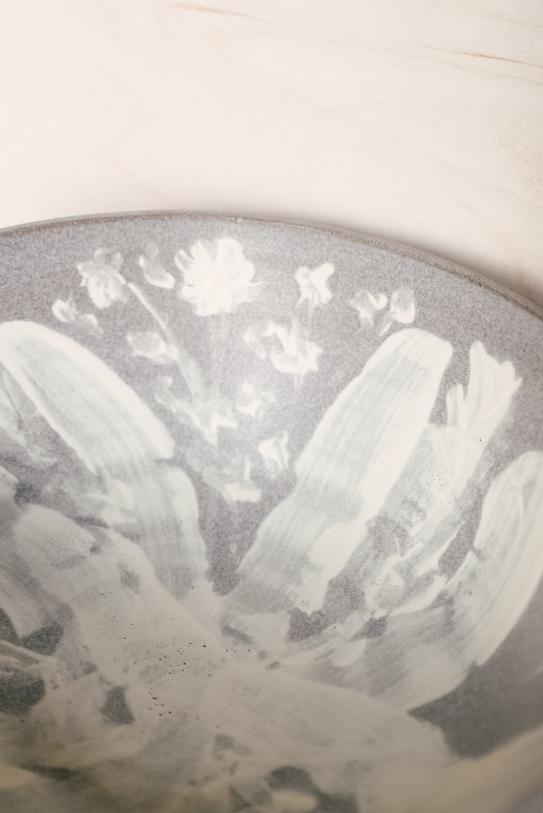 YO bowl with a bouquet
