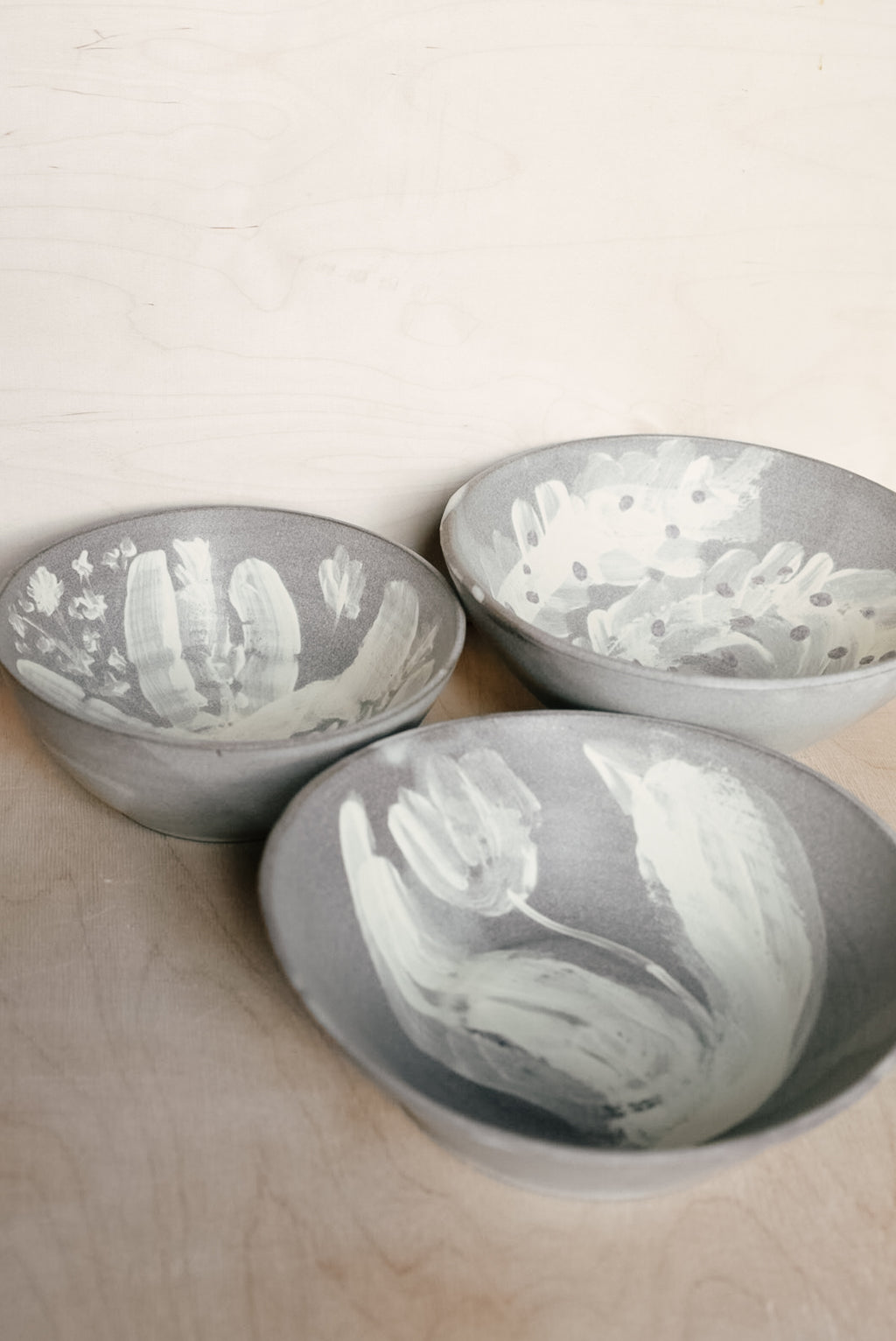 YO bowl with a tulip