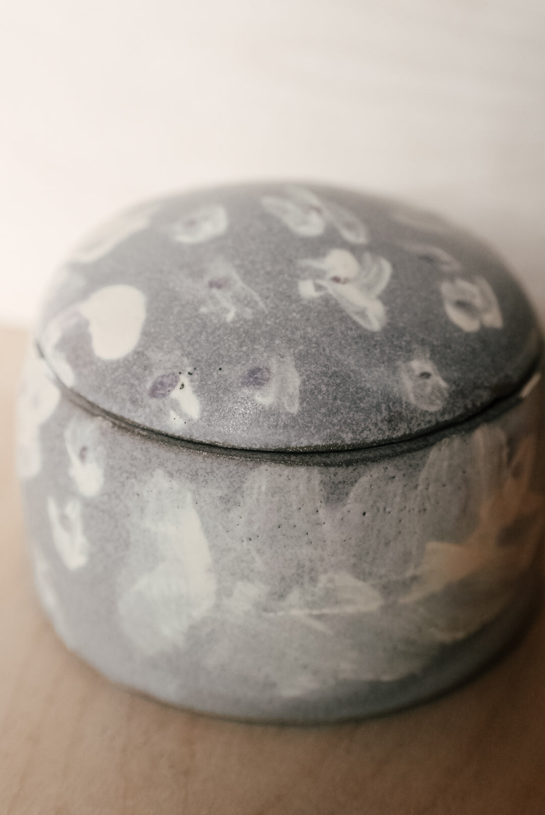 YO small lidded jar with plants