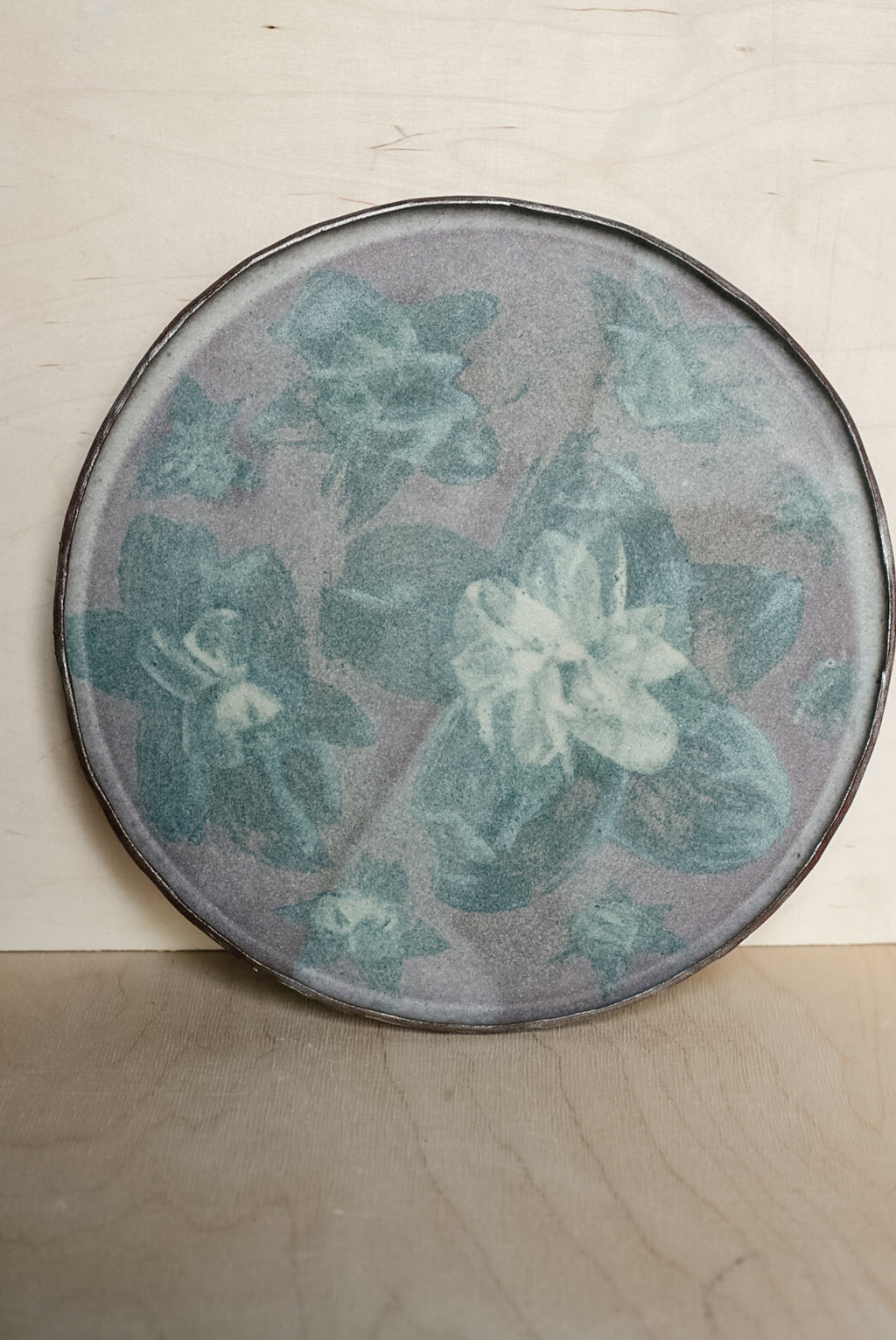 YO illustrated plate