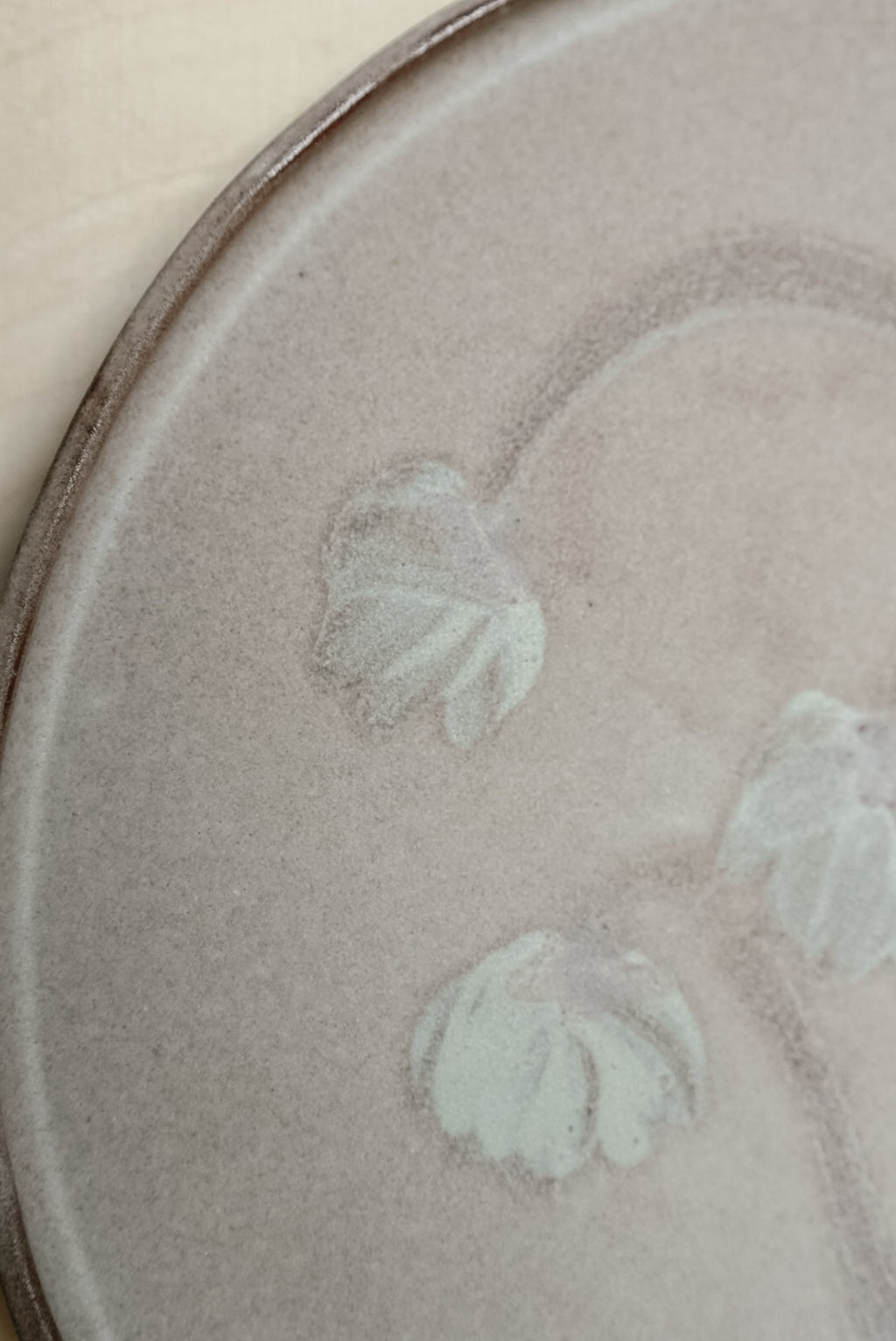 YO illustrated plate